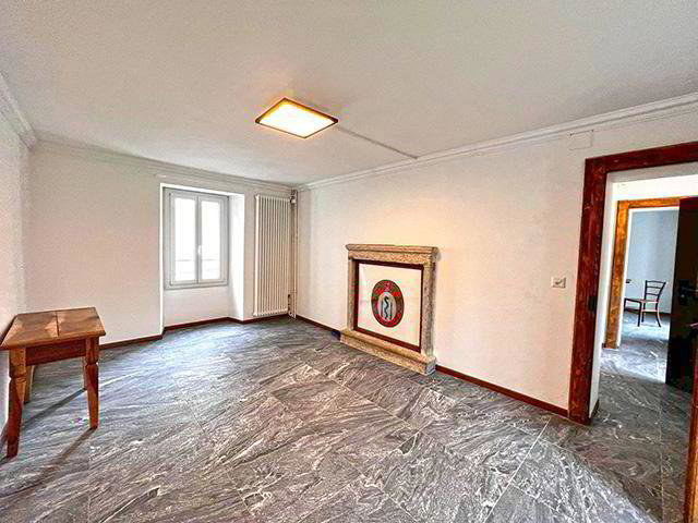 6 rooms House to buy in Palagnedra - image 1/6