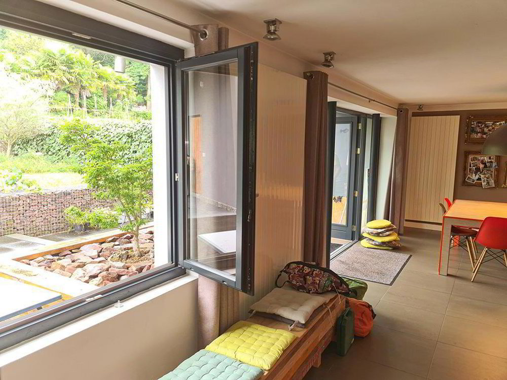 Casa di 12 locali in vendita a Stabio - immagine 1/5