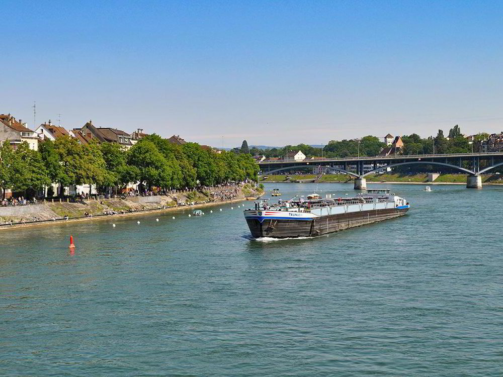 2 rooms Apartment to buy in Basel - image 1/3