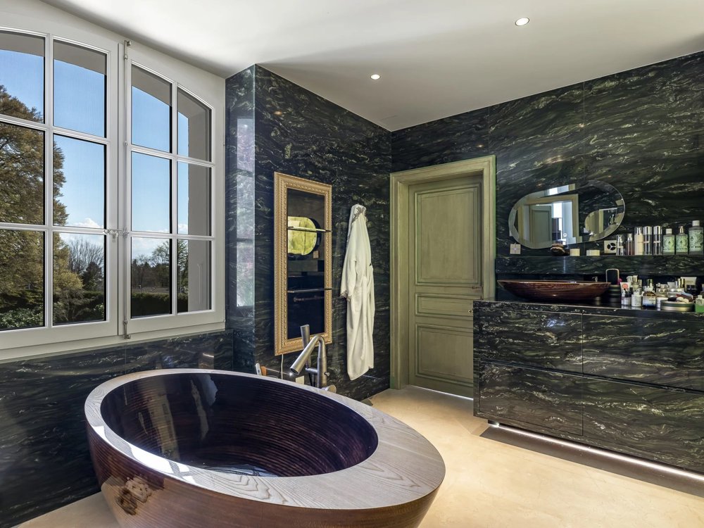 Maison 20 pièces à acheter à Jouxtens-Mézery - image 1/13