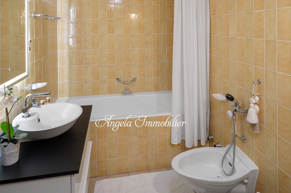 Appartement 2 pièces à acheter à Aminona - image 1/13