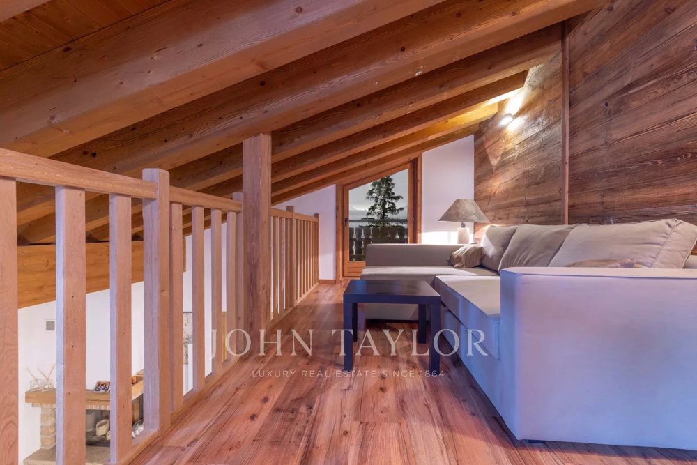 Casa di 5 locali in vendita a Crans-Montana - immagine 1/10