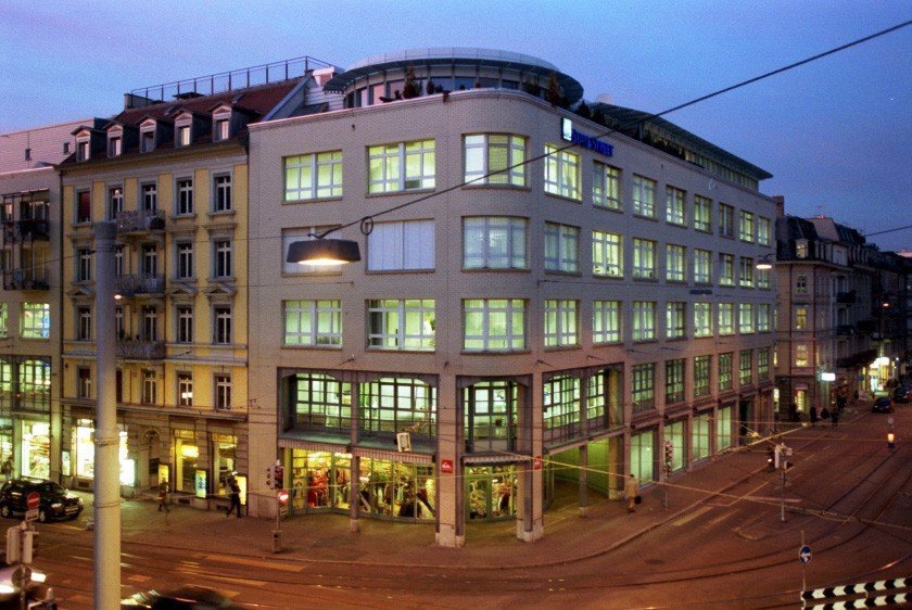 Parking, garage null pièces à louer à Zürich - image 1/1