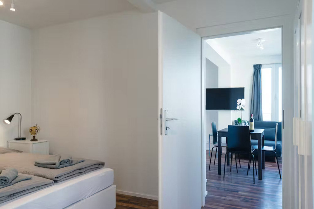 1 rooms Apartment for rent in Zürich - image 1/10