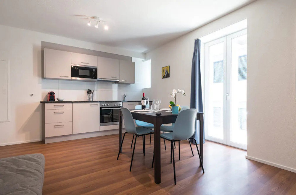1 rooms Apartment for rent in Zurigo - image 1/10