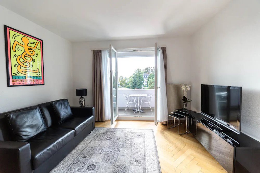 1 rooms Apartment for rent in Zürich - image 1/10