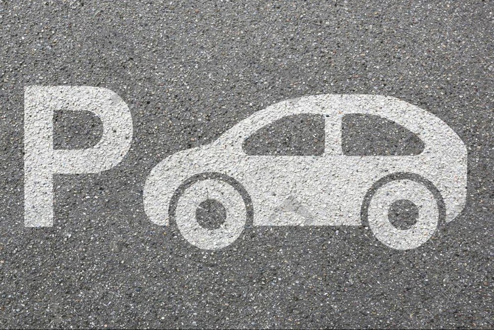 null rooms Car park, garage for rent in Uster - image 1/1