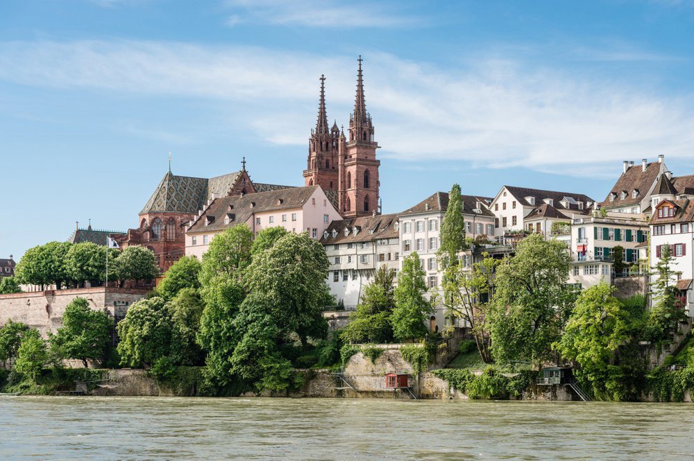 null rooms Office & Commercial for rent in Basel - image 1/11