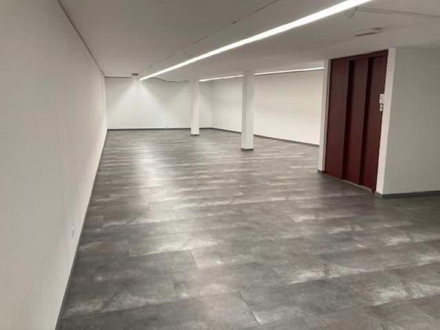 null Zimmer Büro zu vermieten in Monthey - Bild 1/6