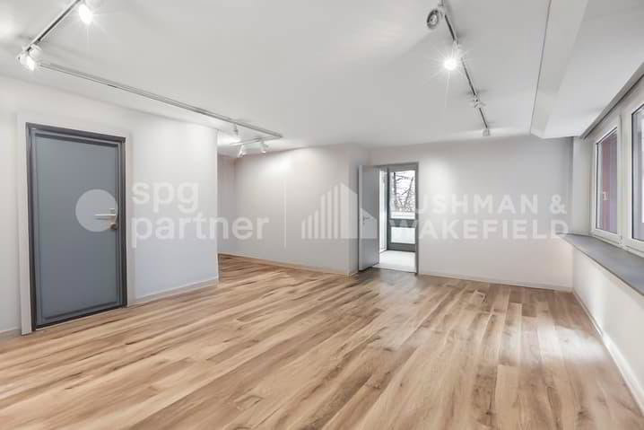 Bureau & Commerce null pièces à louer à Nyon - image 1/9