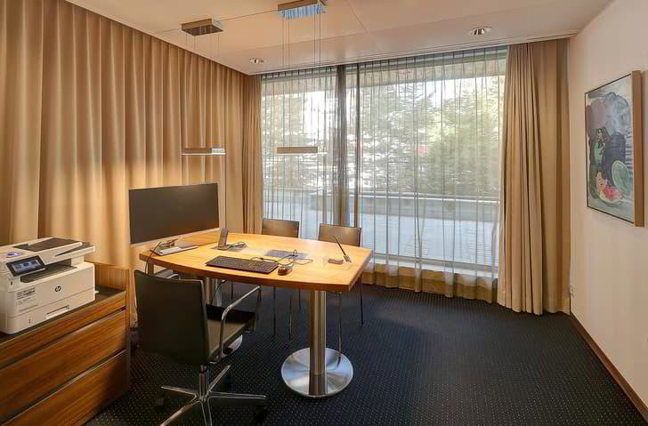 Bureau & Commerce null pièces à louer à Verbier - image 1/13