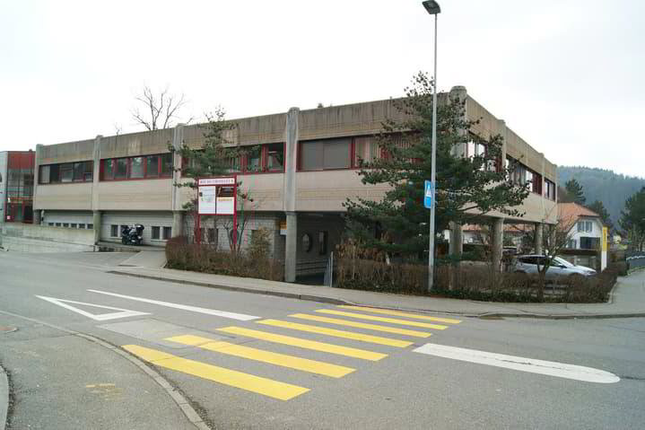 null rooms Office & Commercial for rent in Marly - image 1/7