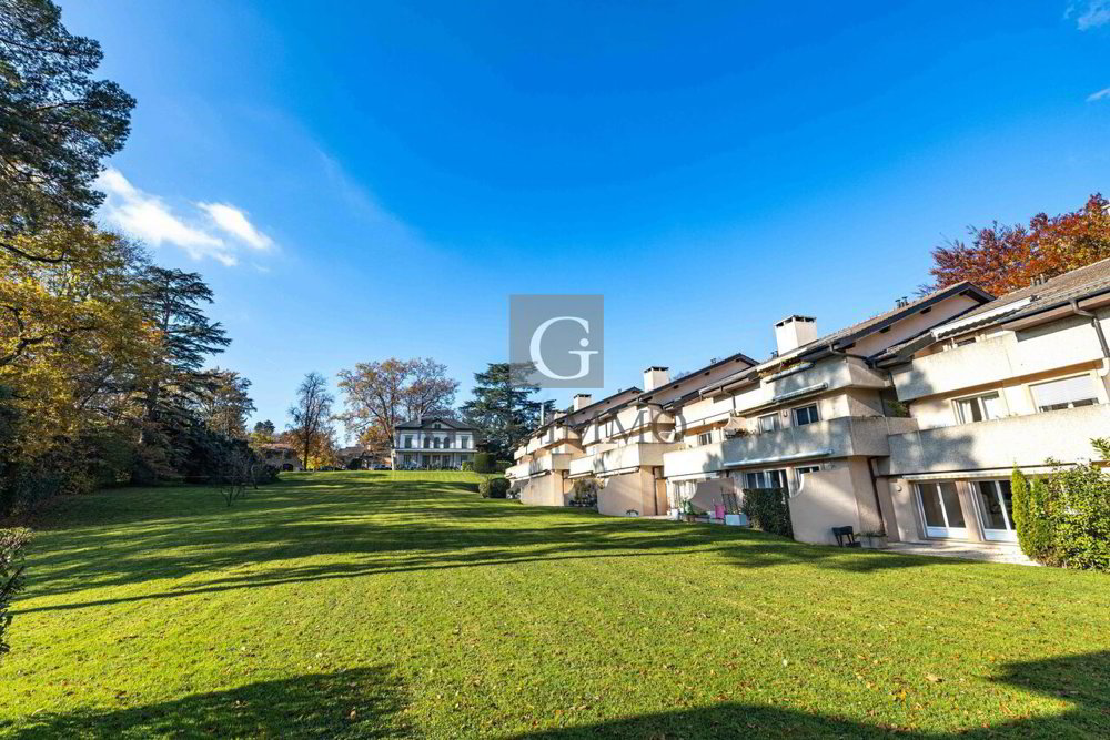 5 rooms Apartment to buy in Chêne-Bougeries - image 1/5