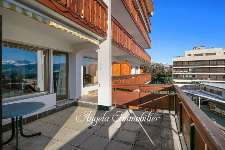 Appartamento di 7.5 locali in affitto a Crans-Montana - immagine 1/13