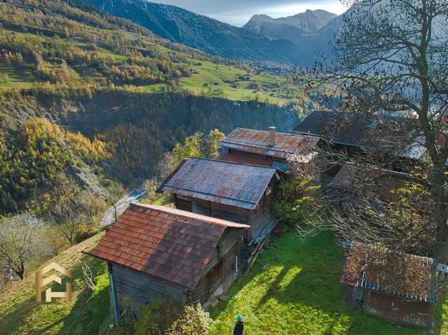 Maison 6.5 pièces à acheter à Bitsch - image 1/13