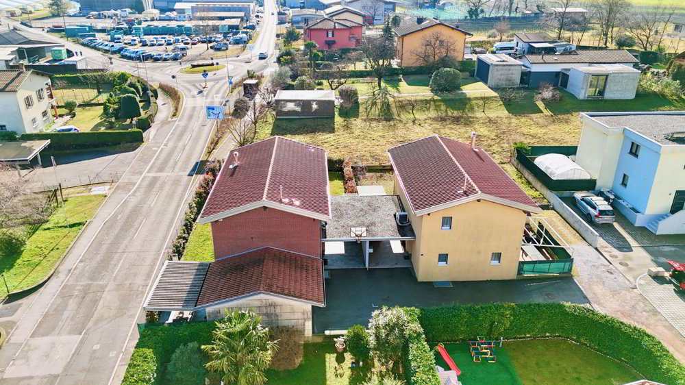 Maison 7 pièces à acheter à Riva San Vitale - image 1/18