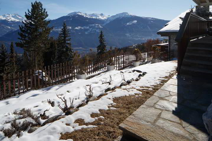 Casa di 5 locali in vendita a Crans-Montana - immagine 1/13