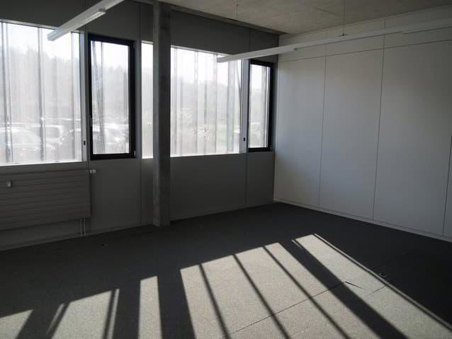 Bureau & Commerce null pièces à louer à Yverdon-les-Bains - image 1/3