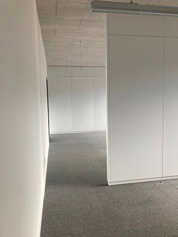 null rooms Office & Commercial for rent in Yverdon-les-Bains - image 1/4