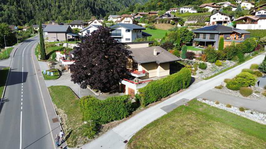 Casa di 8 locali in vendita a Chamoson - immagine 1/13