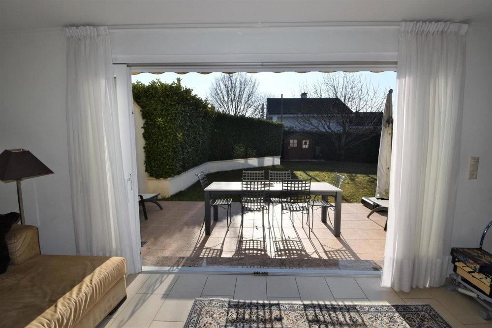 5 rooms House to buy in Vésenaz - image 1/8