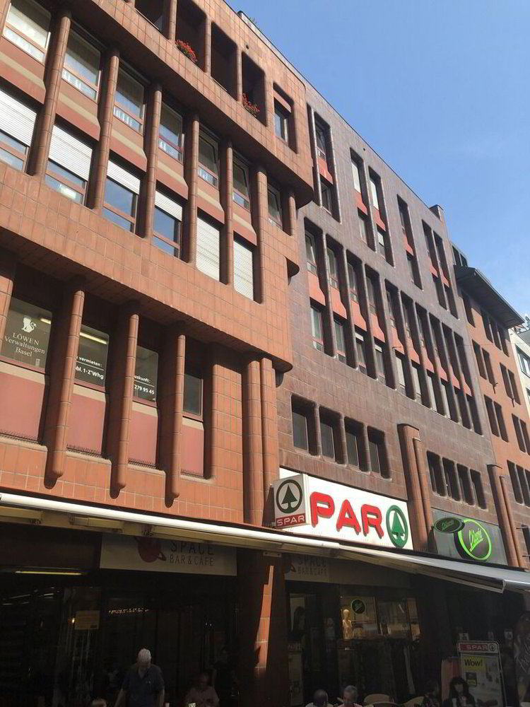 null rooms Office & Commercial for rent in Bâle - image 1/1