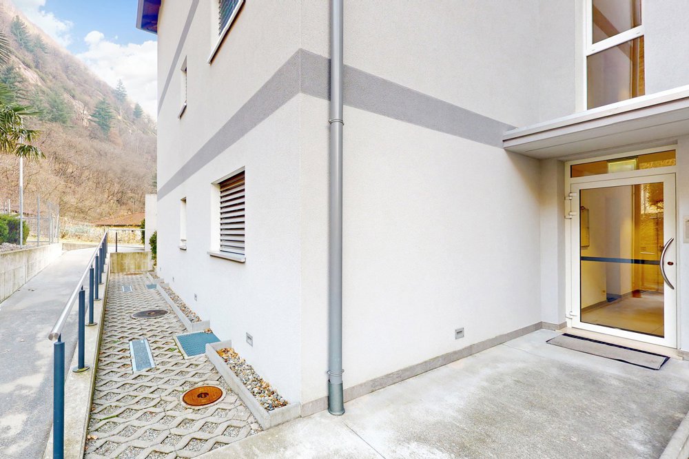 Appartamento di 2 locali in affitto a Cresciano - immagine 1/8