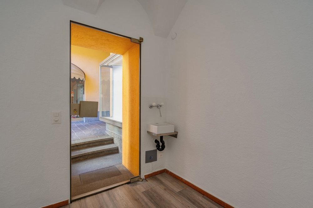 Ufficio & Commercio di null locali in affitto a Ascona - immagine 1/9