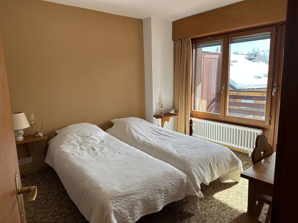 3.5 rooms Apartment for rent in Crans-Montana - image 1/7