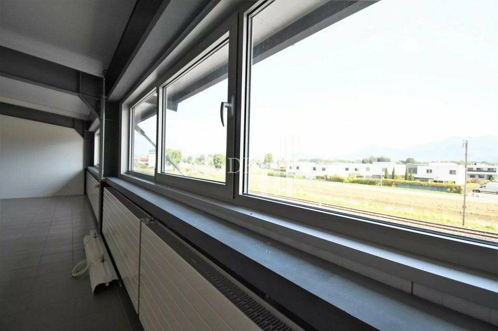 1 Zimmer Büro zu vermieten in Bouveret - Bild 1/4