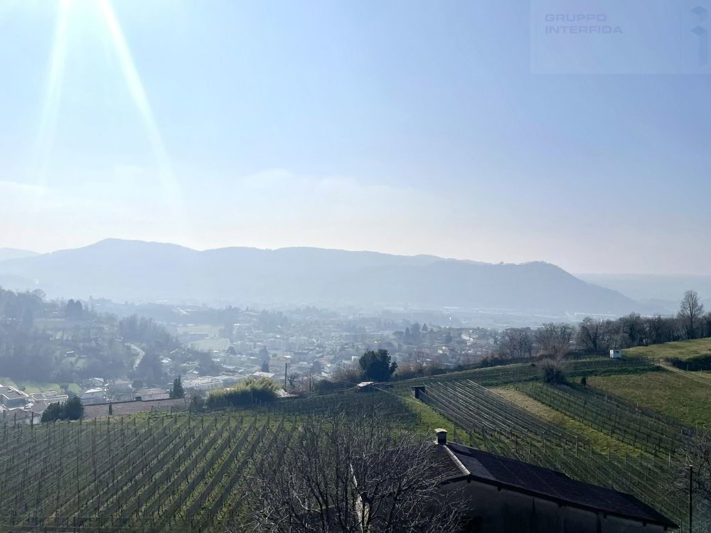 Casa di 5.5 locali in vendita a Morbio Superiore - immagine 1/9