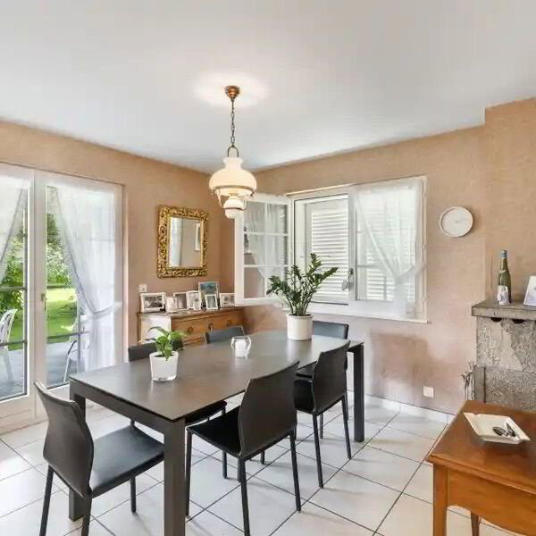 8 rooms House to buy in Salins - image 1/19