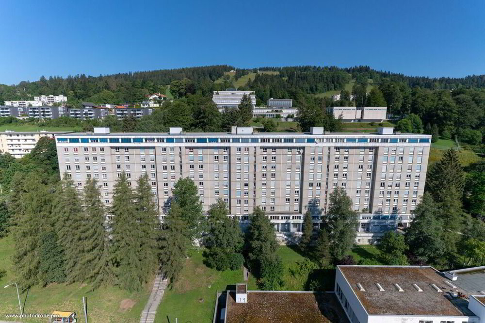 Appartement 4.5 pièces à louer à La Chaux-de-Fonds - image 1/1