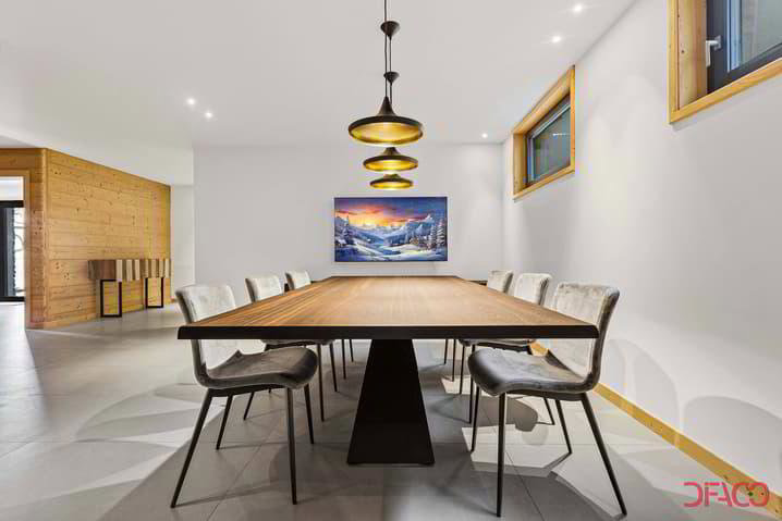 8 rooms House to buy in Les Diablerets - image 1/7