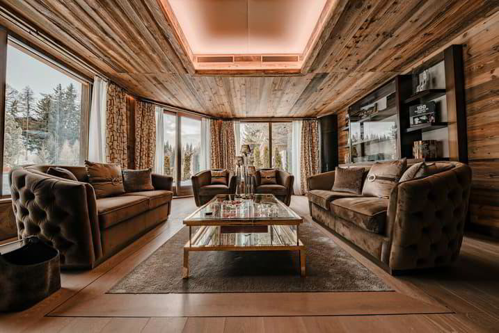 Maison 18 pièces à louer à Crans-Montana - image 1/13