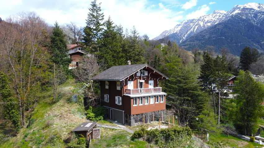 Maison 8 pièces à acheter à Naters - image 1/12