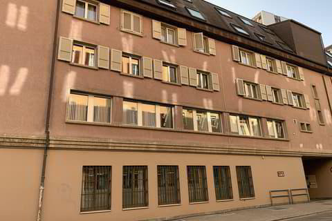 Bureau & Commerce null pièces à louer à La Chaux-de-Fonds - image 1/1