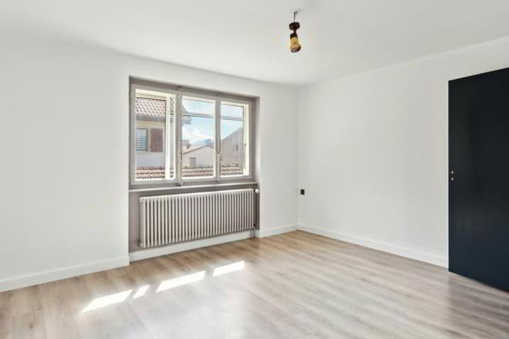 Maison 7.5 pièces à acheter à Fontenais - image 1/13