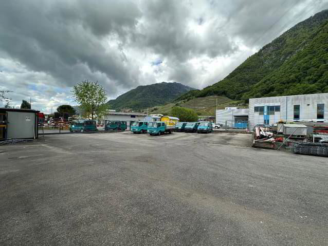 null rooms Office & Commercial to buy in Villeneuve VD - image 1/5