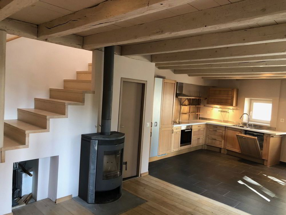 Maison de village avec avec le caractère ancien. – pohled 6