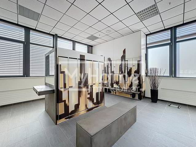 null rooms Office & Commercial for rent in Lonay - image 1/12