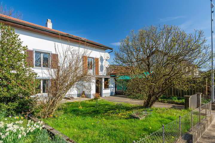 Maison 4.5 pièces à acheter à Lugnez - image 1/13