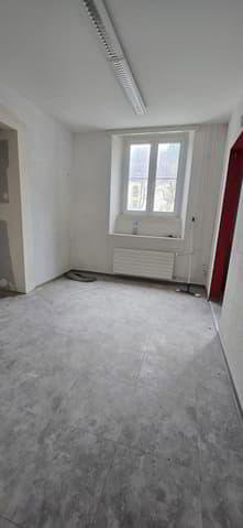 null Zimmer Büro zu vermieten in Le Locle - Bild 1/13