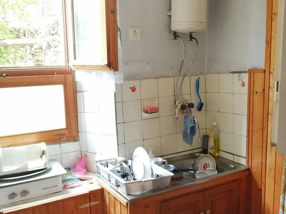Casa di 8 locali in vendita a Colla - immagine 1/5