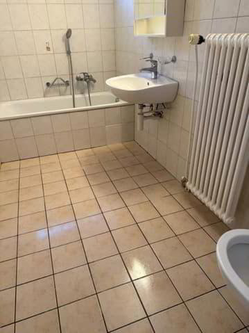 Appartamento di 4 locali in affitto a La Chaux-de-Fonds - immagine 1/9