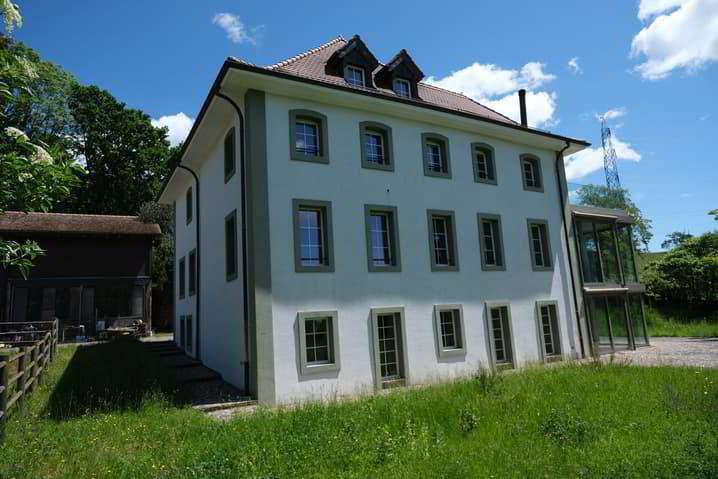 Casa di 14 locali in vendita a Le Mont-sur-Lausanne - immagine 1/13