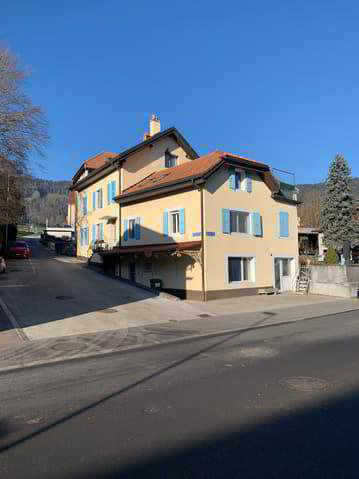 Bureau & Commerce null pièces à acheter à Travers - image 1/1