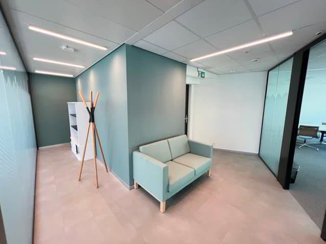 Bureau & Commerce null pièces à louer à Ginevra - image 1/12