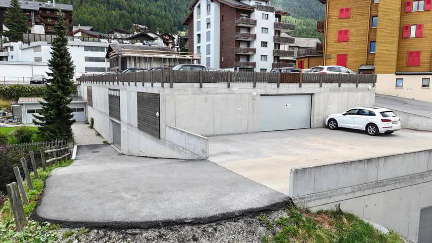 Premium-Parking im Dorfzentrum von Grächen - Ansicht 4