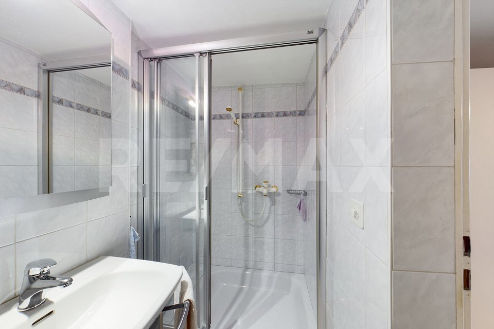 Casa di 7 locali in vendita a Purasca - immagine 1/13